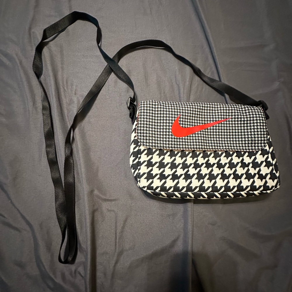 Nike Crossbody Houndstooth Purse